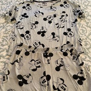 2-piece Disney pajama set